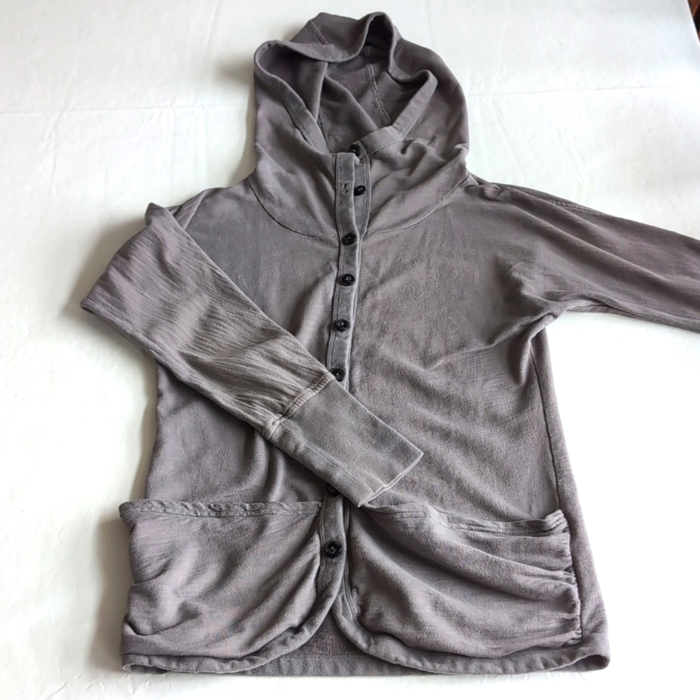 Burton Soft Gray Long Sleeved Hooded Button Up Cardigan Women's Size Small